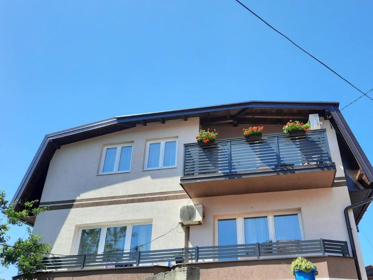 Apartman Kovaci ซาราเยโว ภายนอก รูปภาพ
