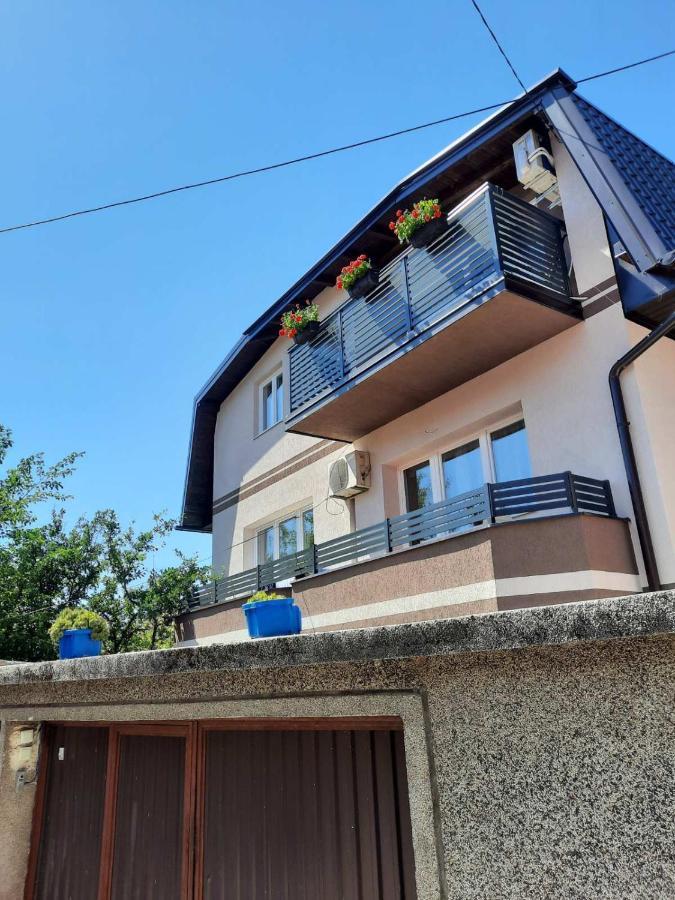 Apartman Kovaci ซาราเยโว ภายนอก รูปภาพ