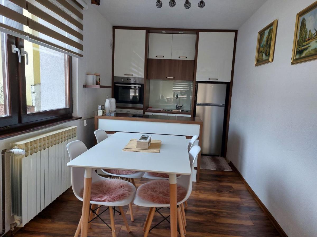 Apartman Kovaci ซาราเยโว ภายนอก รูปภาพ