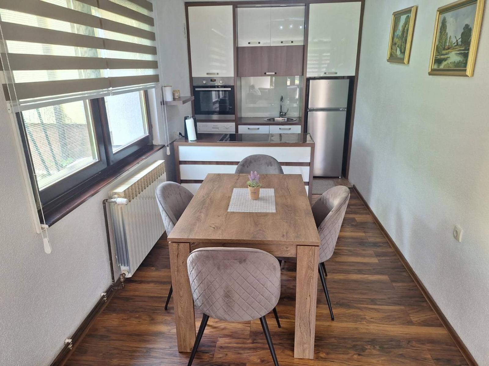 Apartman Kovaci ซาราเยโว ภายนอก รูปภาพ