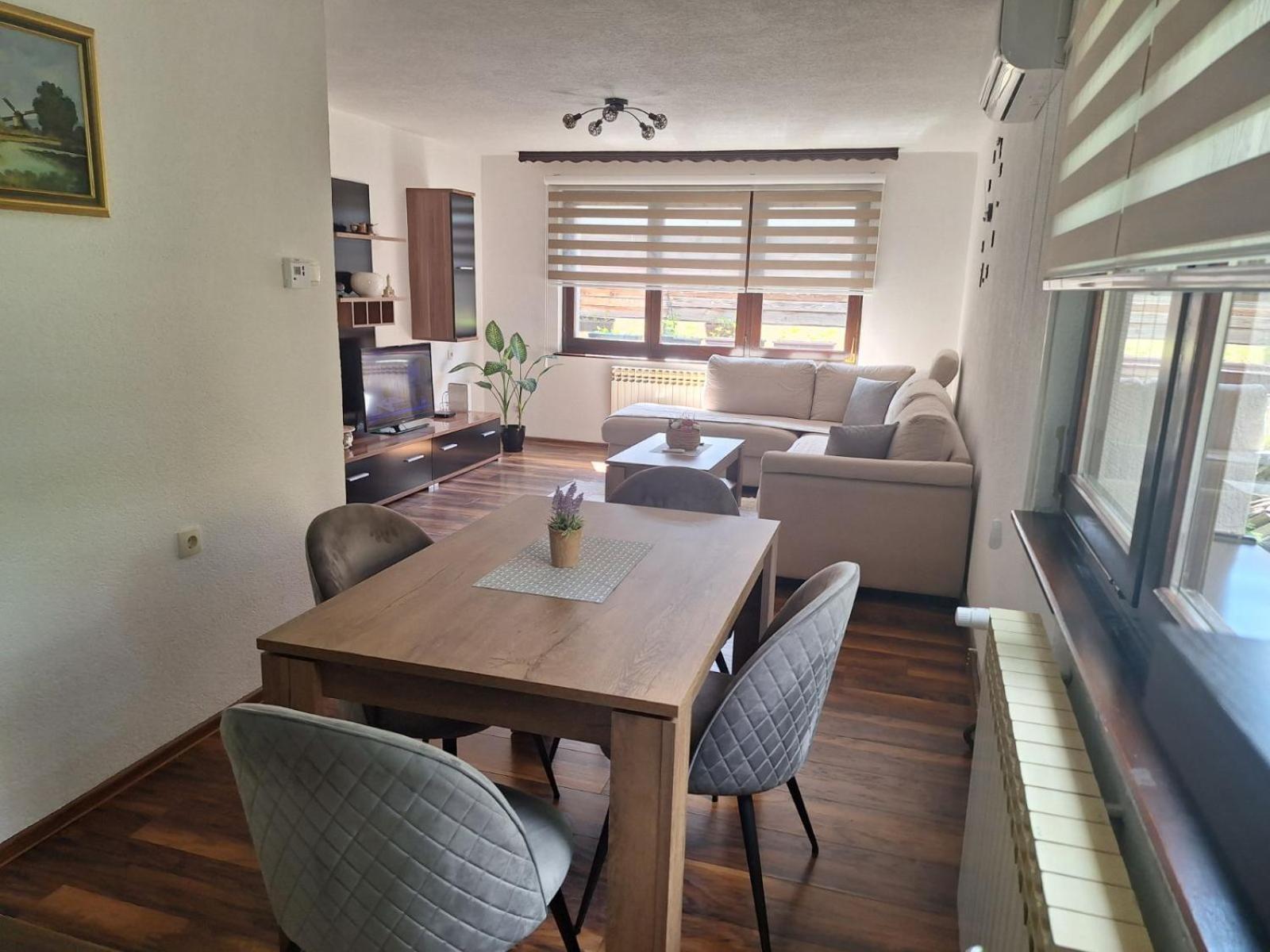 Apartman Kovaci ซาราเยโว ภายนอก รูปภาพ